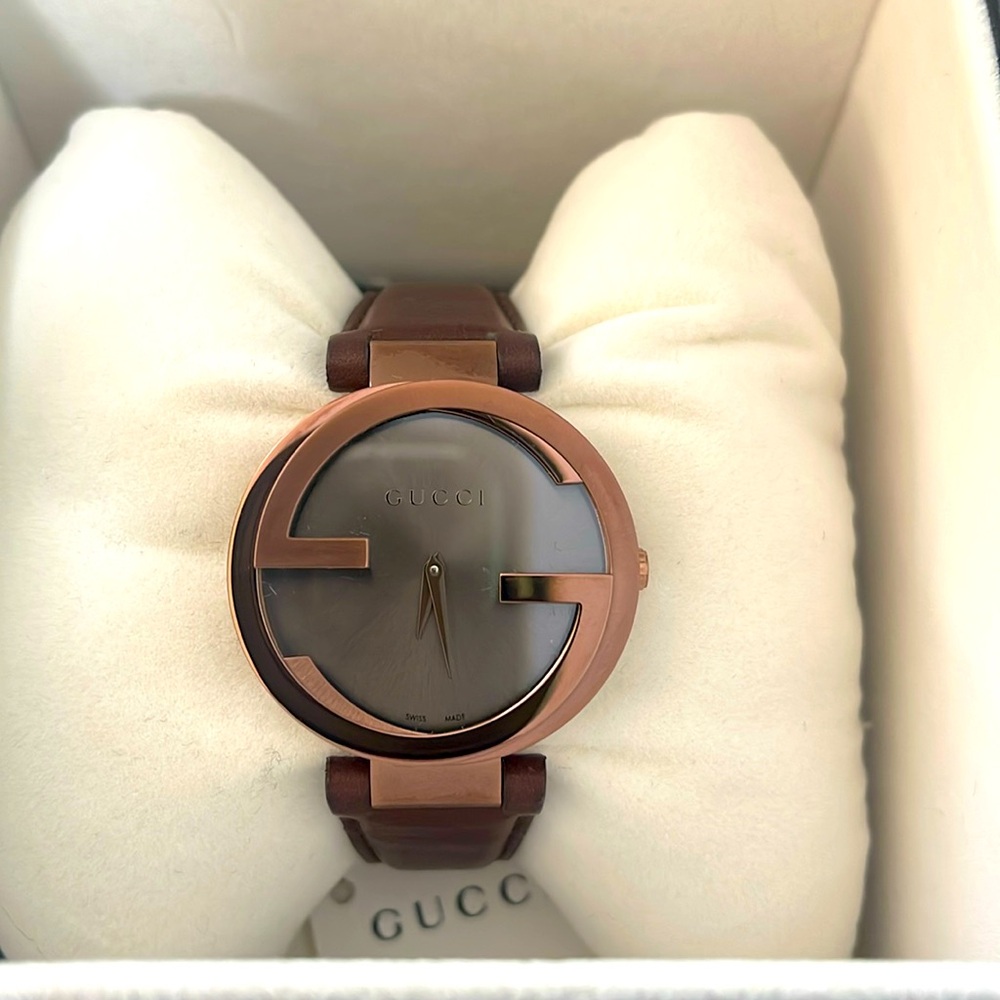 Gucci Watch YA133309 MSRP $950